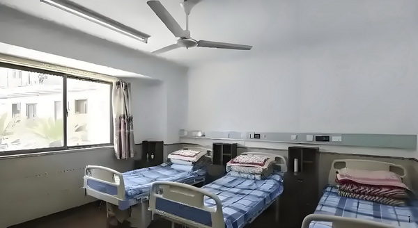 细节藏不住爱！白敬亭晒家意外暴露恋情？